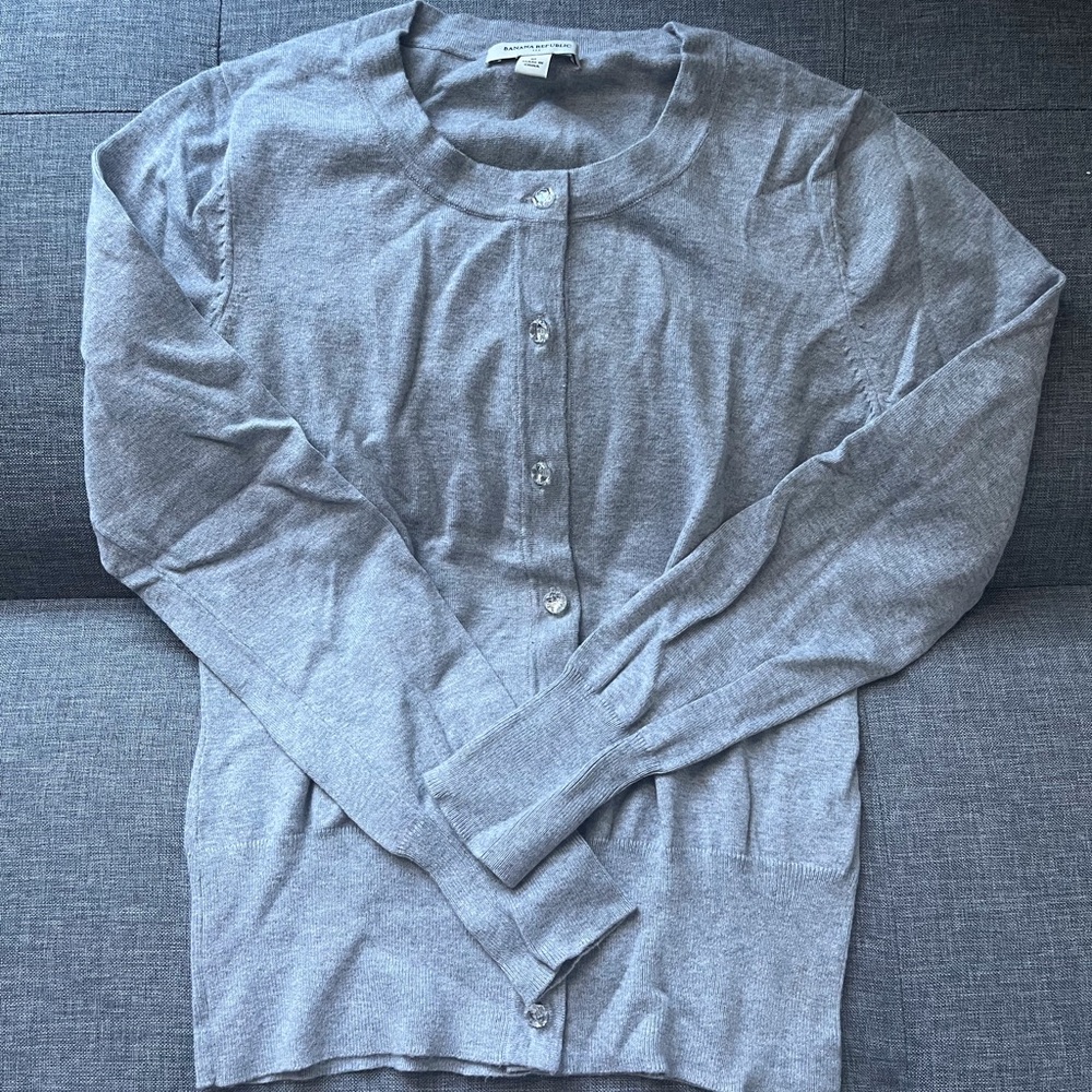 grey knit cardigan